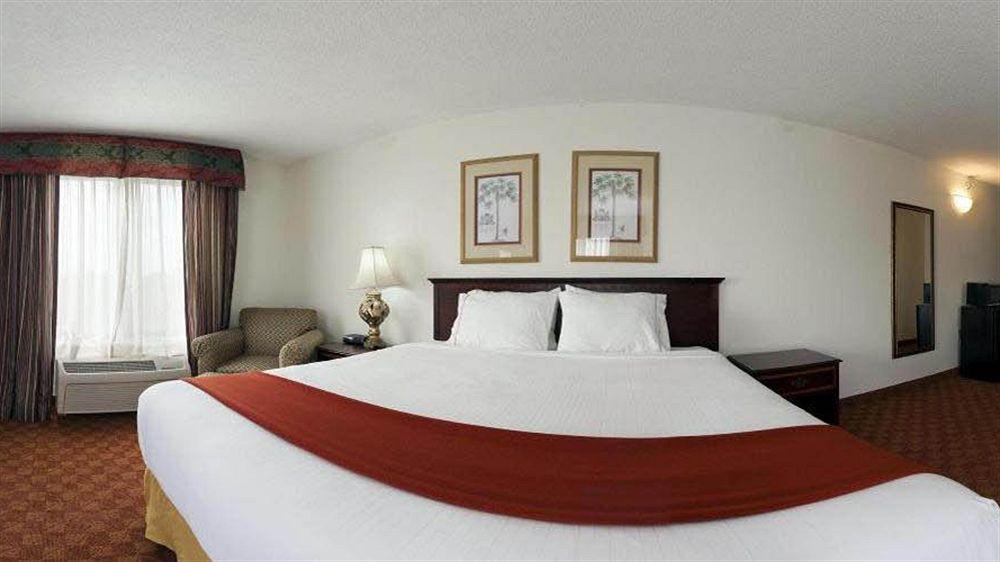 Holiday Inn Express & Suites Shelbyville By Ihg Exterior foto