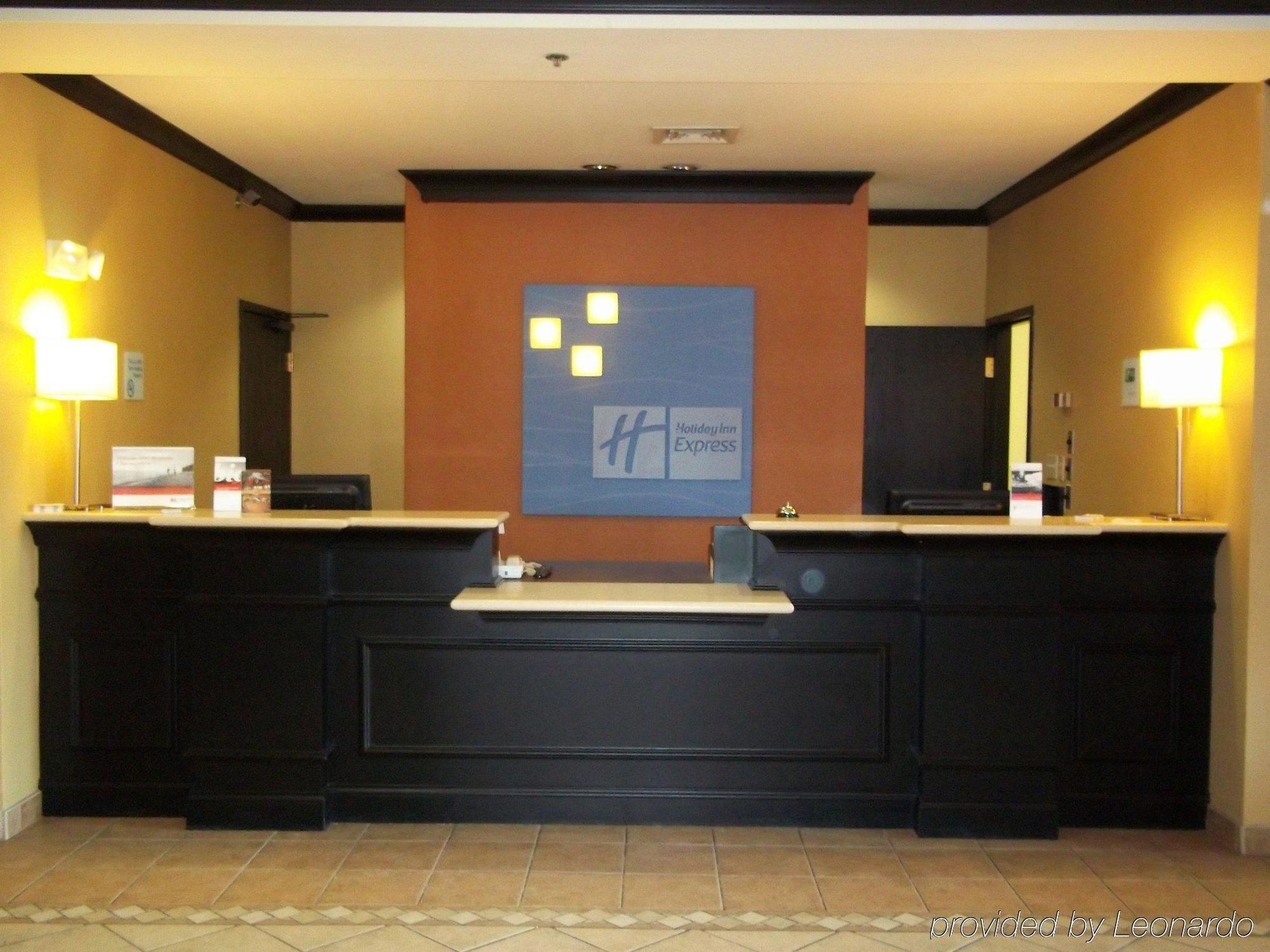 Holiday Inn Express & Suites Shelbyville By Ihg Exterior foto