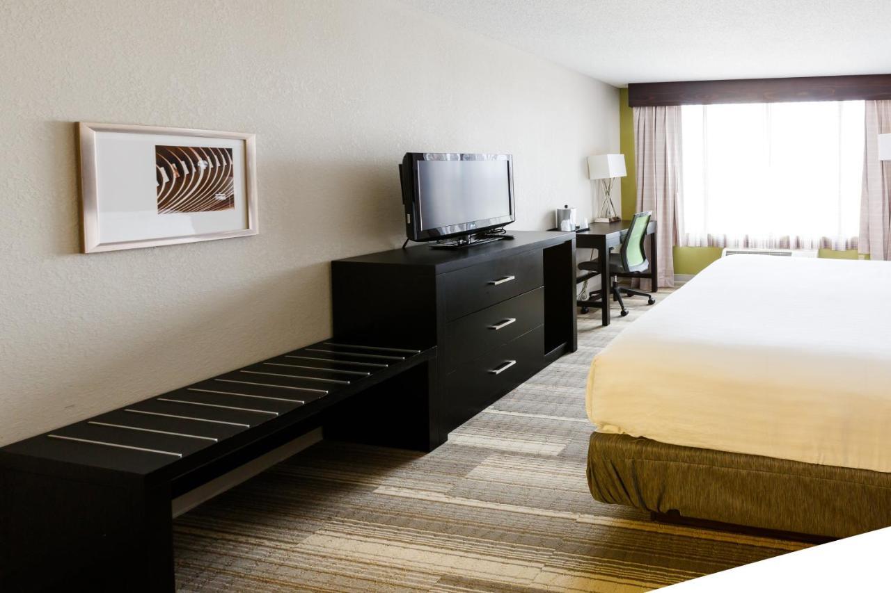 Holiday Inn Express & Suites Shelbyville By Ihg Exterior foto